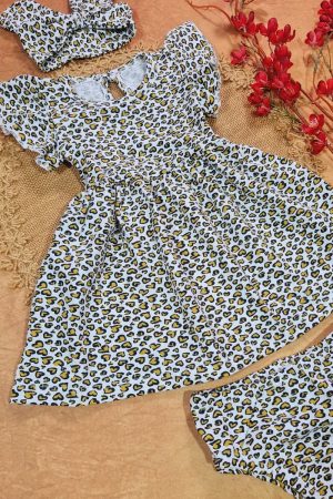 Vestido + calcinha + lacinho