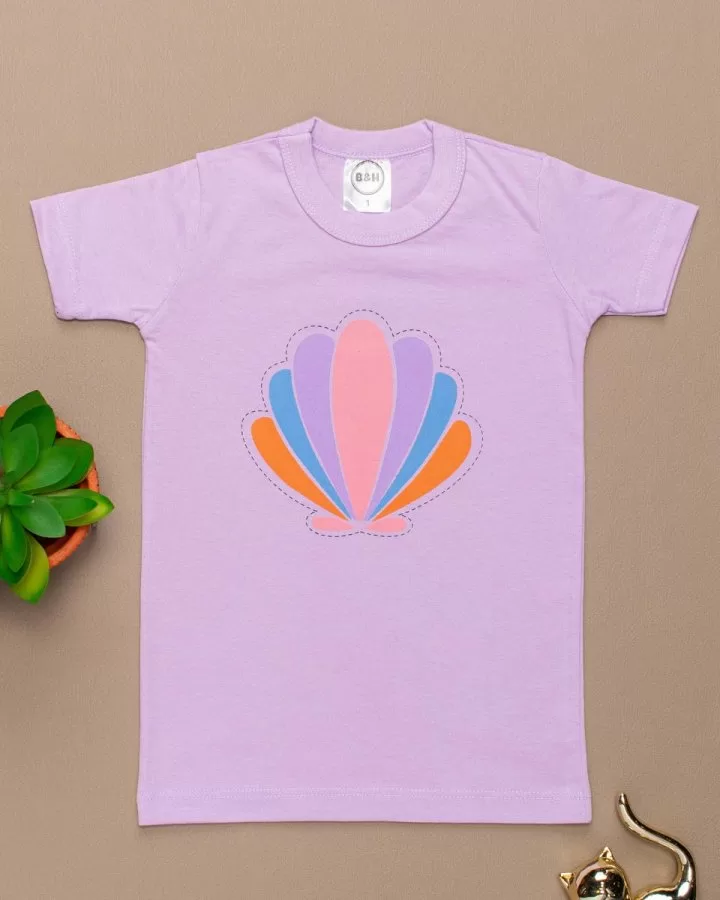 Camiseta Curta Infantil Estampada Lilás Concha